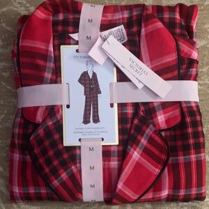 New Victoria's Secret Red Plaid Pajama Set size Medium.